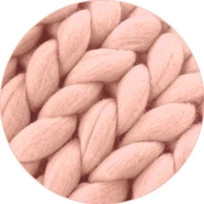 картинка толстые пледы ручной вязки из шерсти мериноса, купить пряжу для ручного вязания, цвет: нежно-розовый пудровый