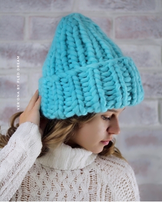 картинка шапка зимняя женская крупной вязки из мериноса , заказать в доставкой в Москве, недорого